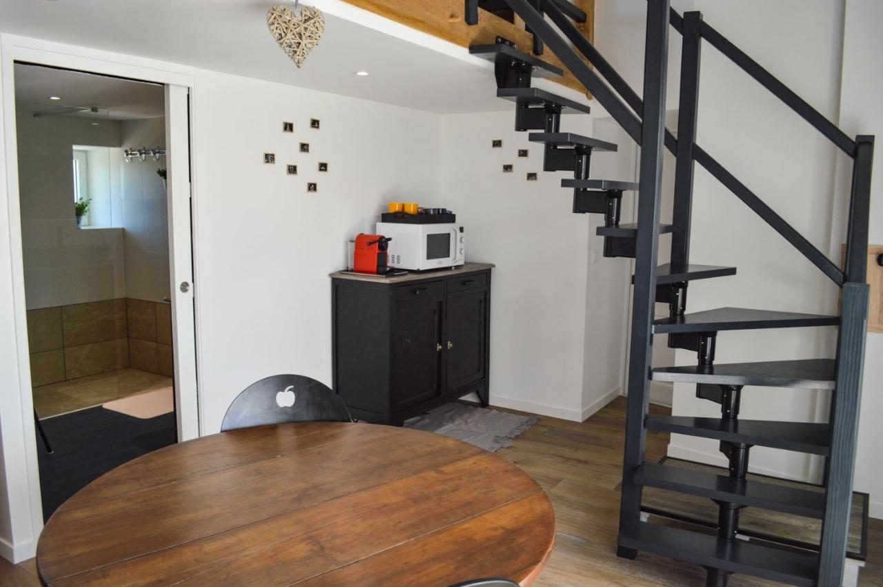 Grande Chambre D'Hote Les Chats-Pitres Bed & Breakfast La Rochette  Bagian luar foto