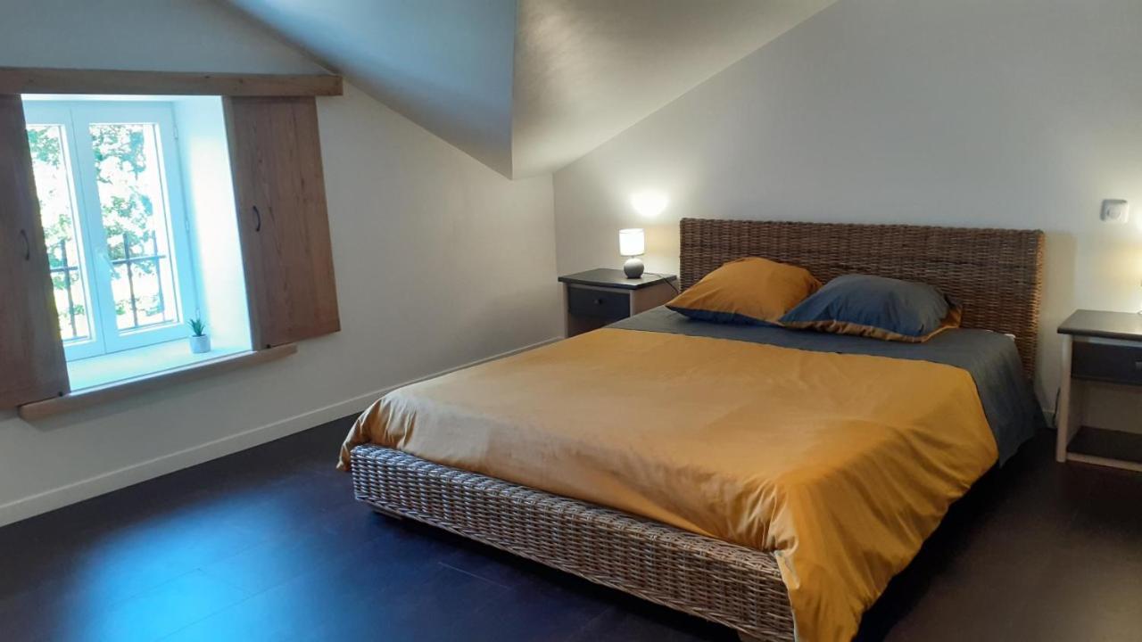 Grande Chambre D'Hote Les Chats-Pitres Bed & Breakfast La Rochette  Bagian luar foto